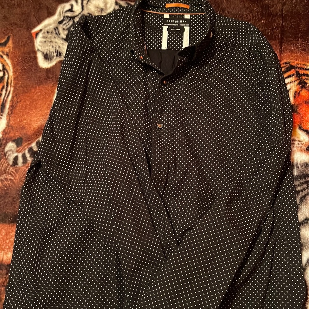 Black long sleeve dress shirt